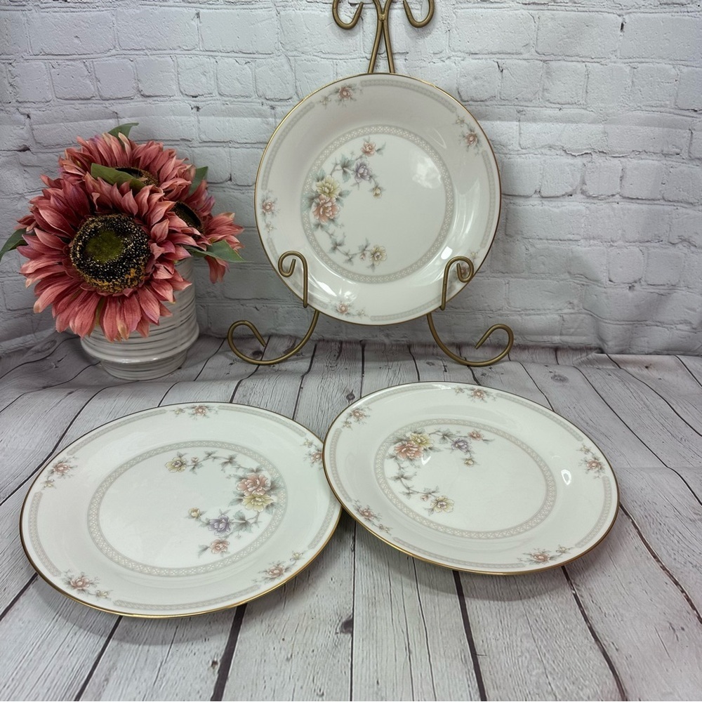 vintage Cervantes by Noritake ivory made in japan dinner plate cottagecore